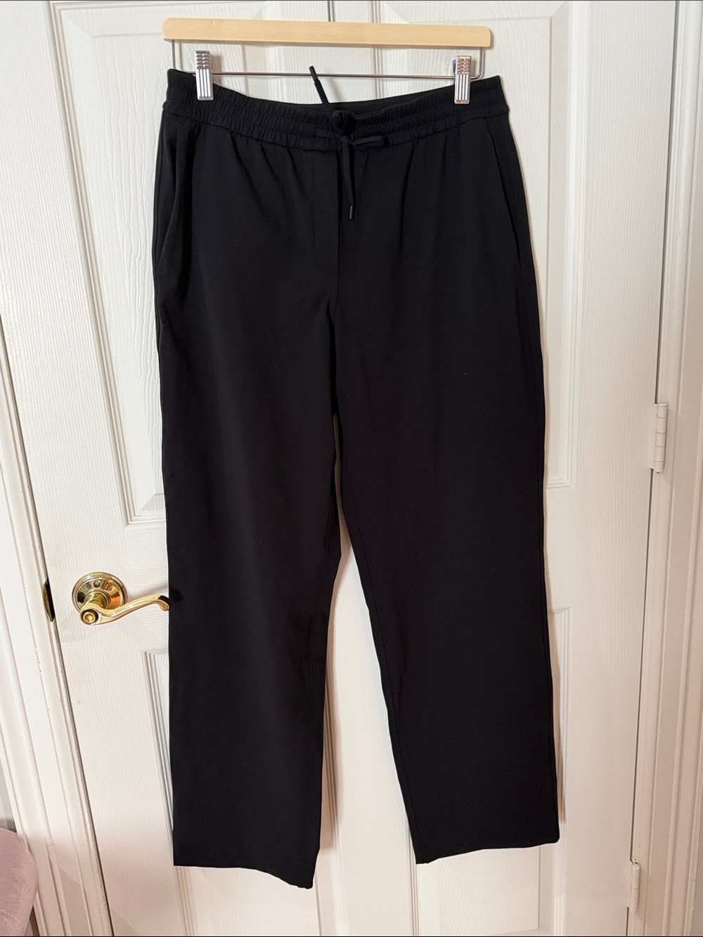 Lululemon Luxtreme wide legPull-On Mid-Rise Pants Black Size M
